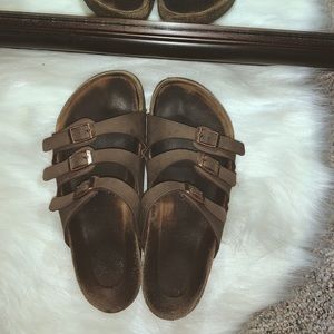 Triple strap Birkenstock’s